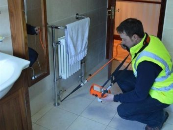 كيف تتخلص من تسربات المياه بالرياض