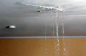 ظاهرة تسرب المياه من السطح